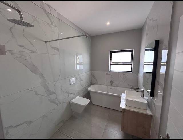 2 BEDROOM PROPERTY TO RENT IN FAERIE GLEN